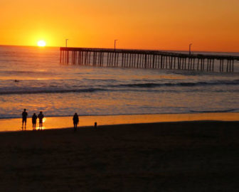 Shoreline Inn Beach Cam in Cayucos