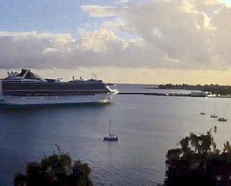 Hilo Pier Webcam by KapohoKine Adventures