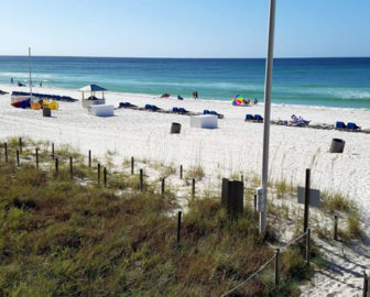 Barefoot Bar Grill Beach Cam - Panama City Beach, FL