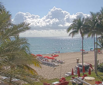 Sunny Isle Beach Webcam - Acqualina Resort & Spa Miami