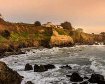 Inn of the Lost Coast Webcams, Shelter Cove CA