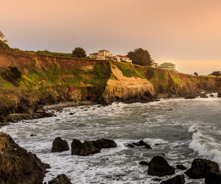 Inn of the Lost Coast Webcams, Shelter Cove CA