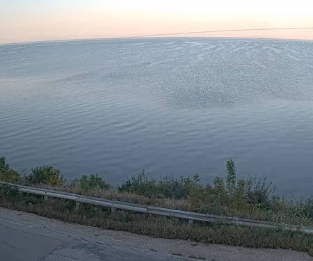 Harbor Bar and Grill Live Webcam Lake Winnebago, in Stockbridge, Wisconsin